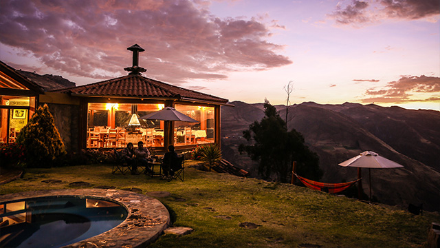 Refugio Viñak at Lunahuaná highlands